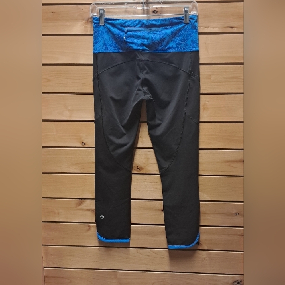 Lululemon Capri Workout Leggings Size 6 - Picture 2 of 3
